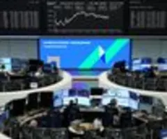 Dax startet etwas fester - Chip- und Software-Aktien stützen