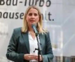 Hubertz will brachliegende Bauprojekte mit Sonderförderung retten