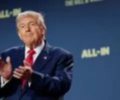 CNN: Trump erwägt Kabinettsumbildung