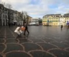 Viele Überschuldete stehen bei Onlinehändlern in der Kreide