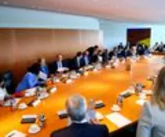 Regierung will mit "Investitionsbooster" Wirtschaft ankurbeln