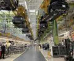 Erfolgsserie gerissen: Auftragspolster der deutschen Industrie schrumpft