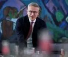 Wildberger will Doppelzuständigkeiten in Verwaltungen abschaffen