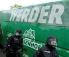 Staat darf Profi-Fußball für Polizeikosten zur Kasse bitten