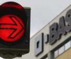 BASF treibt Umbau mit Bereichsverkauf voran