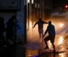 In Nordirland die dritte Nacht in Folge rassistische Krawalle