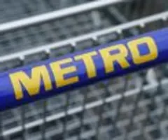 Handelskonzern Metro hebt Prognosen an
