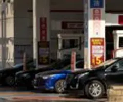 China bremst erneut Anstieg der Spritpreise wegen hoher Ölkosten