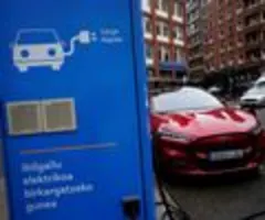 Hohe Spritpreise beflügeln E-Auto-Nachfrage - auch in Südeuropa