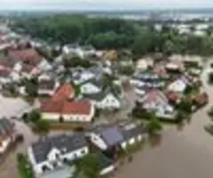 Hochwasser trifft Wirtschaft - Bauern befürchten "massiven Flutschäden"