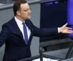 Spahn: Steigende Kassenbeiträge würden Entlastung bei Energie konterkarieren
