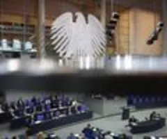 Deutsche Industrie mit widersprüchlichen Signalen - Iran-Krieg belastet