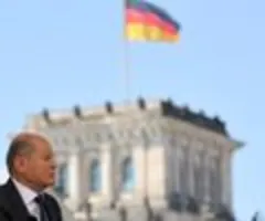Scholz - Bundesregierung lehnt Übernahmeversuch der Commerzbank durch UniCredit klar ab