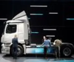 Daimler Truck erwartet 2024 schwächeren Markt