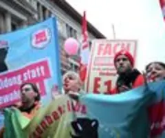 Verdi ruft für Montag zu Warnstreik im kommunalen Nahverkehr auf