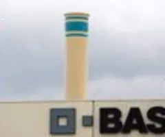 BASF treibt Sparprogramm nach Gewinneinbruch voran