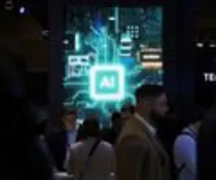 Deutsche erwarten Umbruch durch KI - Experten empfehlen weniger Regeln