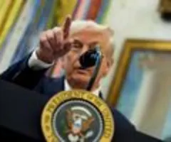 Pfizer senkt US-Preise - Trump will Arzneien um "300 Prozent oder mehr" verbilligen