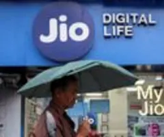 Indischer Telekomanbieter Jio feiert fulminantes Börsendebüt