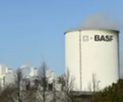 BASF-Chef verabschiedet sich mit Ergebnisrückgang - Jahresziele bekräfigt