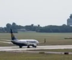 Ryanair kappt erneut Ziel für Passagierzahlen wegen Boeing-Verzögerungen