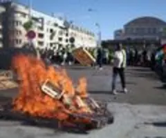 Landesweite Streiks gegen Sparpläne in Frankreich