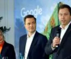 Mehr als jedes zweite Unternehmen nutzt kostenpflichtige Cloud-Services