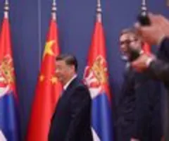 Demonstrativer Schulterschluss von China und Serbien bei Staatsbesuch
