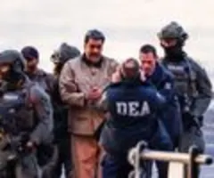 Schweiz friert mögliche Vermögen von Maduro ein