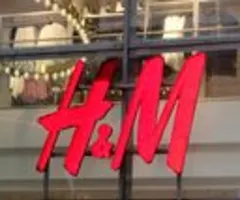 Modefirmen H&M und Next bekommen Kaufzurückhaltung zu spüren