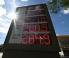 Bundeskabinett beschließt Senkung der Energiesteuer auf Benzin und Diesel um 17 Cent