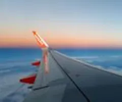 Easyjet verbucht steigende Nachfrage für Sommer - Quartalsverlust verringert