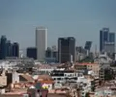 Spanische Regierung hebt Wachstumsprognose an - Defizit soll sinken