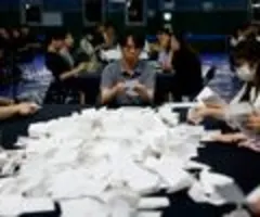 Oppositionsführer Lee steuert auf Sieg bei Präsidentenwahl in Südkorea zu