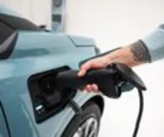 Gut jeder sechste neu zugelassene Pkw in EU ist ein E-Auto