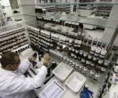 Symrise erhöht Dividende erneut - Abschreibungen belasten