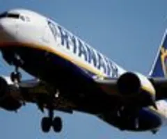 Ryanair fliegt so viele Passagiere wie nie - Gewinn nah am Rekord
