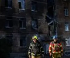 Russische Drohnenangriffe auf Kiew - Schule und Dnipro-Brücke getroffen