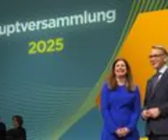 Commerzbank-Chefin verbittet sich "Störfeuer von außen"