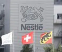Nestle schraubt Umsatzprognose leicht nach oben