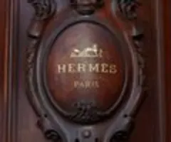 Hermes: Belastungen durch US-Zölle werden komplett auf Kunden abgewälzt