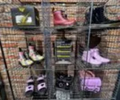 Verzicht auf Rabatte lässt bei Dr. Martens die Kasse klingeln