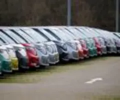 Kehrtwende in Brüssel - Verbrenner bleiben auch nach 2035