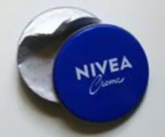 Beiersdorf senkt Prognosen - Nivea unter Druck