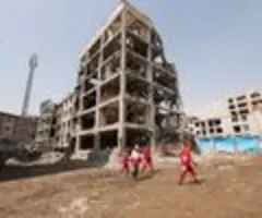 Israel und Iran wieder mit gegenseitigen Angriffen - Sorge um globale Wirtschaft