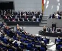 Merz und Selenskyj fordern Freigabe von Milliarden-Kredit für Ukraine