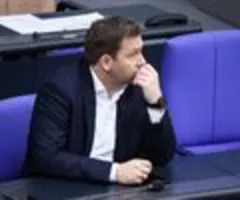 Klingbeil mahnt nach Eklat um Richterwahl Führung an