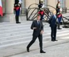 Macron will in Serbien auch Rafale-Kampfjets verkaufen