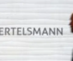 Bertelsmann erhöht Prognose - Rabe liebäugelt noch mit "größeren Deals"