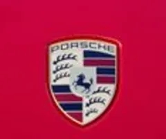 Sportwagenbauer Porsche will beim VfB Stuttgart einsteigen
